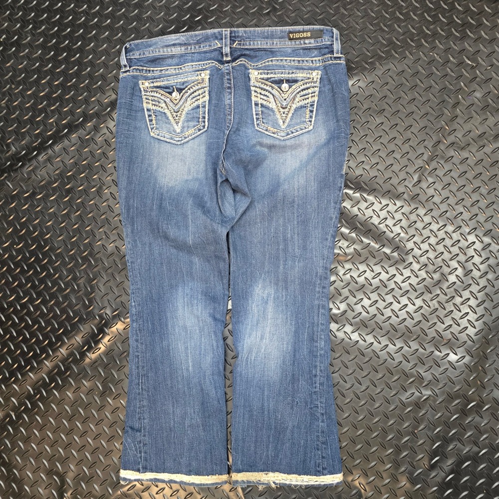 Vigoss Womens Bootcut Jeans Medium Wash Embellished Pockets Frayed Hem Size 20 - Picture 3 of 16